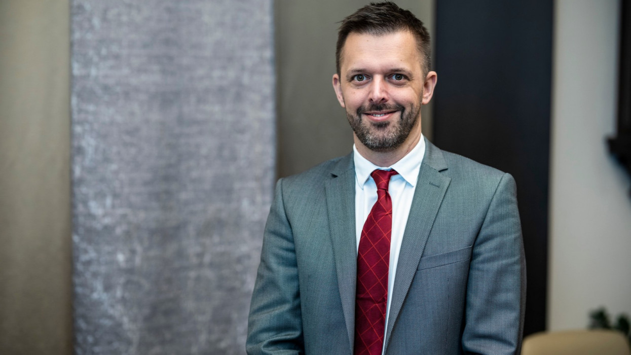 Világszerte hatalmas változásban a vagyonkezelési szektor