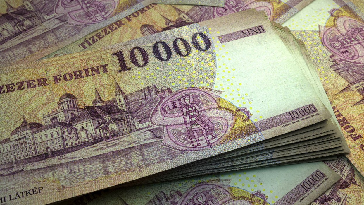 Hogyan hatnak a magyar gazdaságra a 2010 utáni adóreformok?