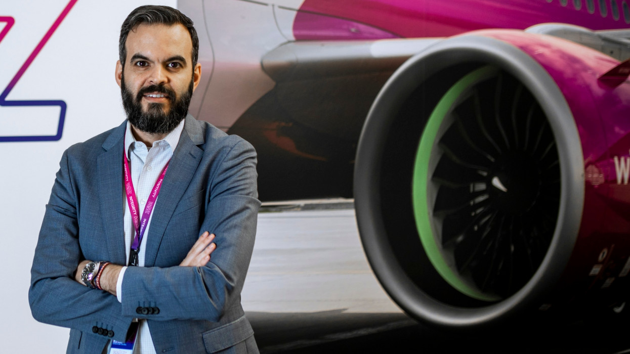 Megszólalt a Wizz Air-vezér: bizony keményen megérzik az utasok a különadót