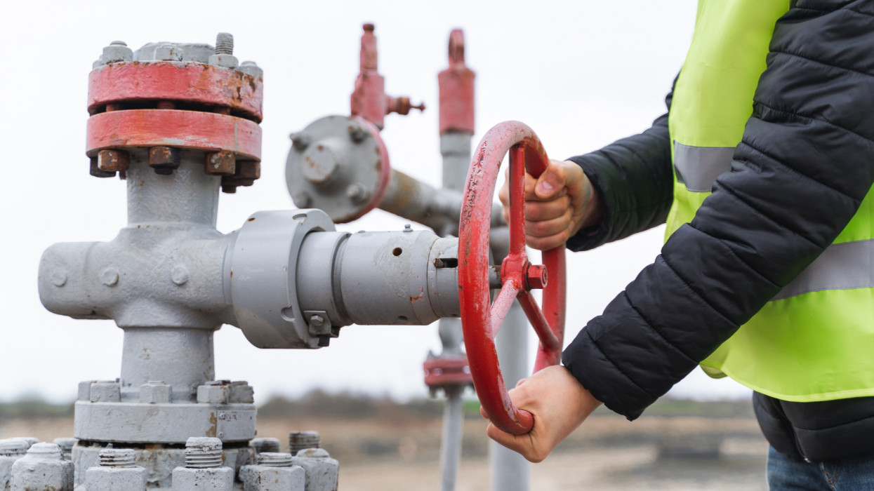 Közeleg a kiút az energiaválságból? Lélektani határhoz ért a földgáz piaci ára