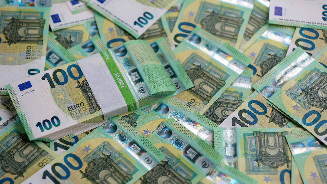 Európa sok részén visszavonulót fújt a drágulás: mi történhetett itt?