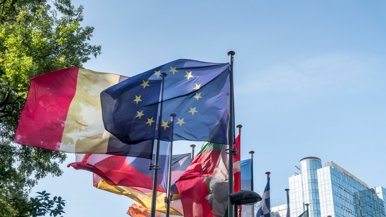 Lassan javul a hangulat: úgy néz ki újra fellélegezhet Európai egyik része?