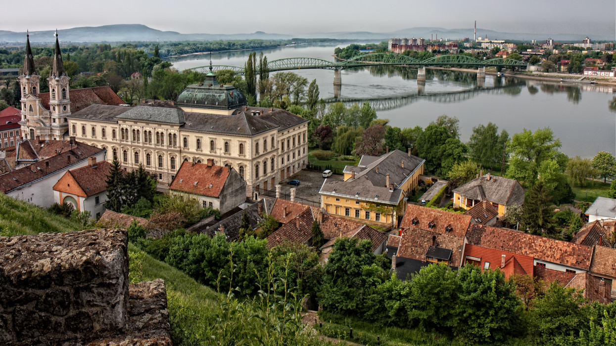 Valóban megéri ide költözni? Ennyivel élnek jobban a magyar családok ebben a vármegyében