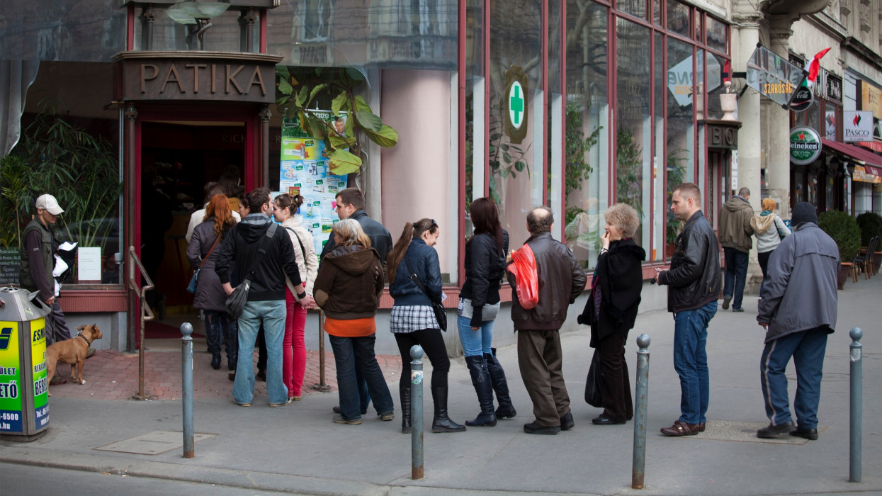 Sorra zárnak az ilyen gyógyszertárak: rengeteg település maradhat ellátás nélkül