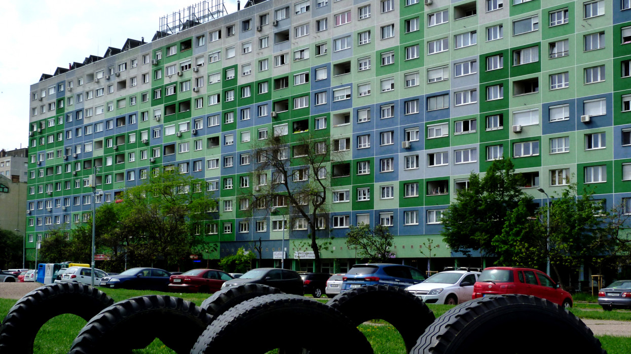 Mutatjuk a 229 milliós luxuspanelt: sokkoló árak a magyar lakáspiacon