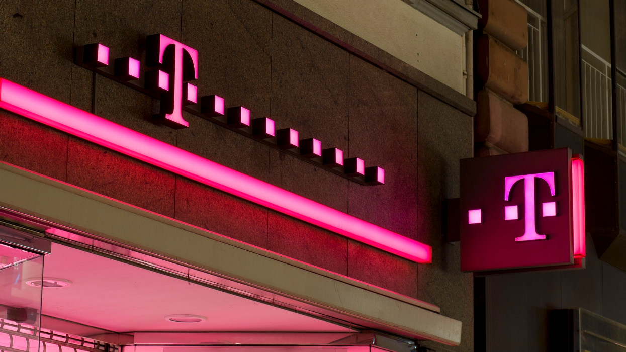 Komoly áremelést jelentett be a Telekom: minden ügyfelet érint, ennyivel kell többet fizetni
